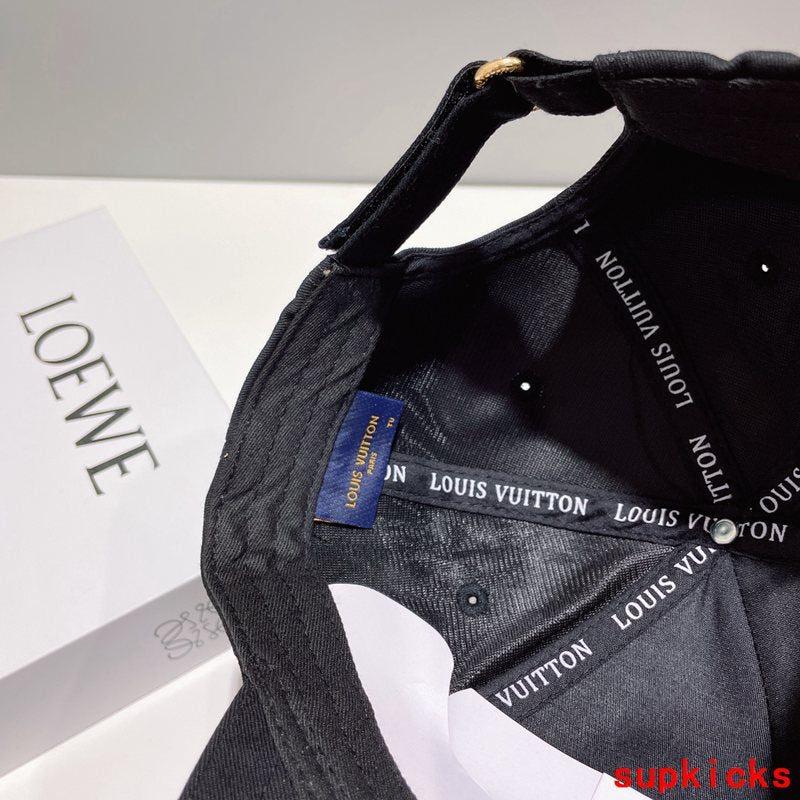 Louis Vuitton Luxury Cap