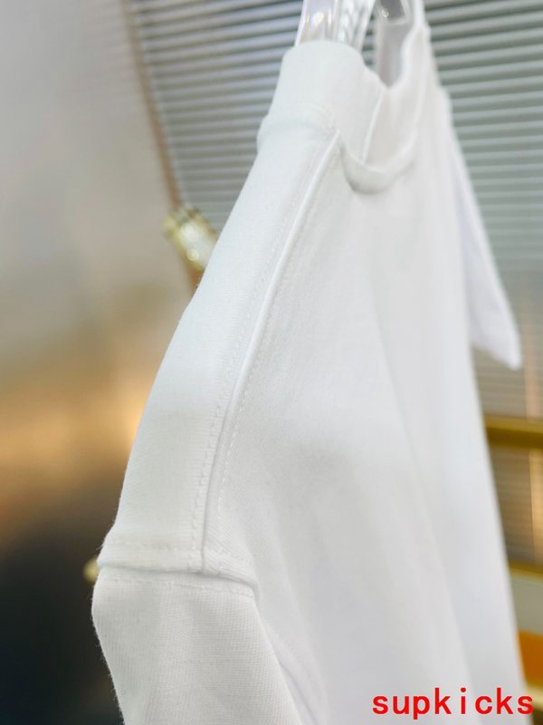Moncler Luxury Cloth