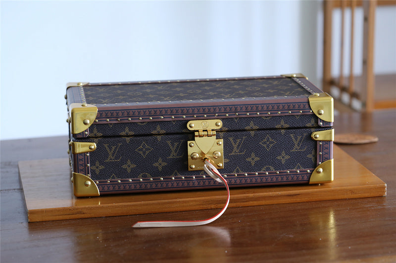 I W Fashion Lu-Vi bags - 11341
