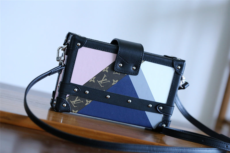 I W Fashion Lu-Vi bags - 8224