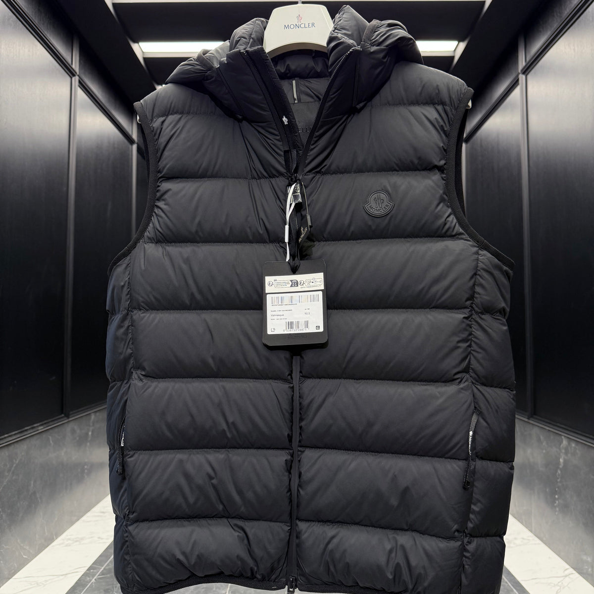 MONC VALMASQUE VEST