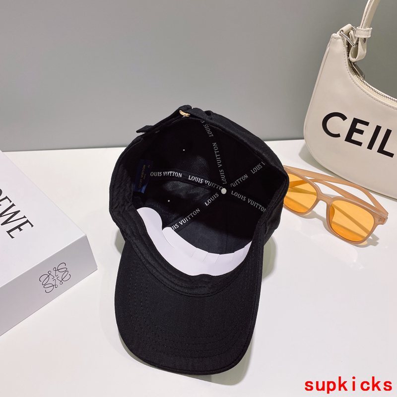 Louis Vuitton Luxury Cap