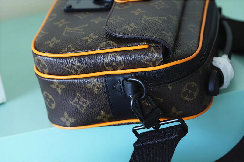 I W Fashion Lu-Vi bags - 9910