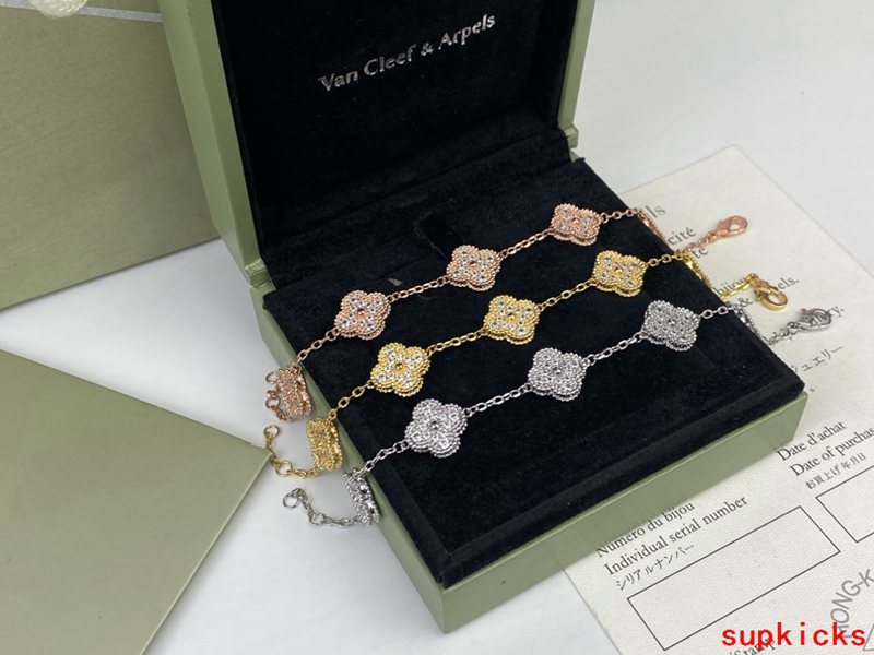 Van Cleef & Arples Jewelry