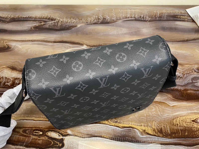 I W Fashion Lu-Vi bags - 17440