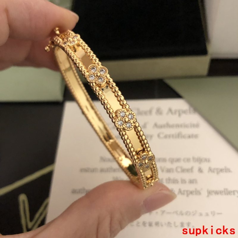 Van Cleef & Arples Jewelry