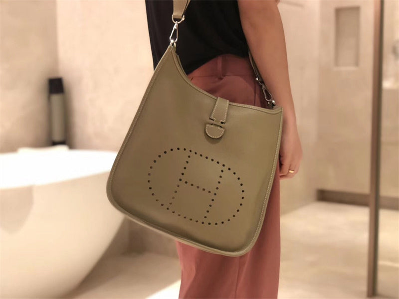PHA - HMS Bags - 035