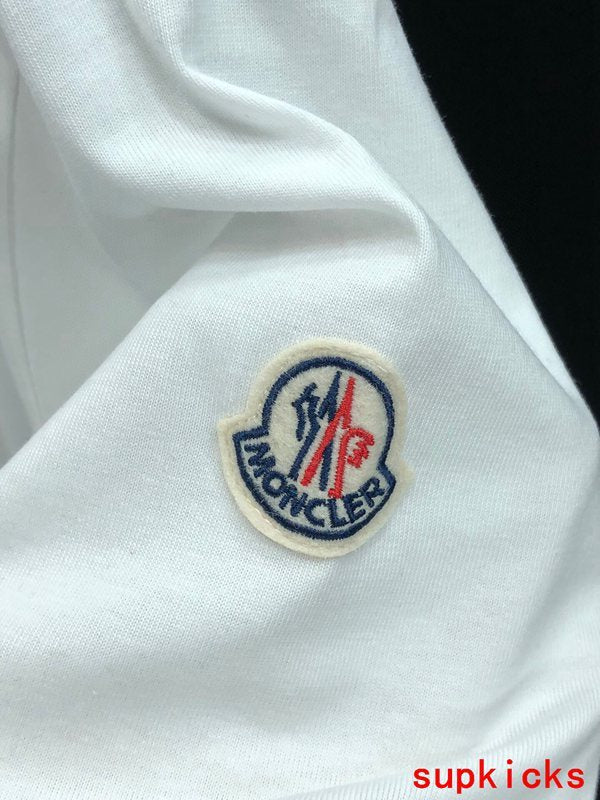 Moncler Luxury Cloth
