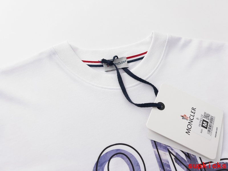 Moncler Luxury Cloth