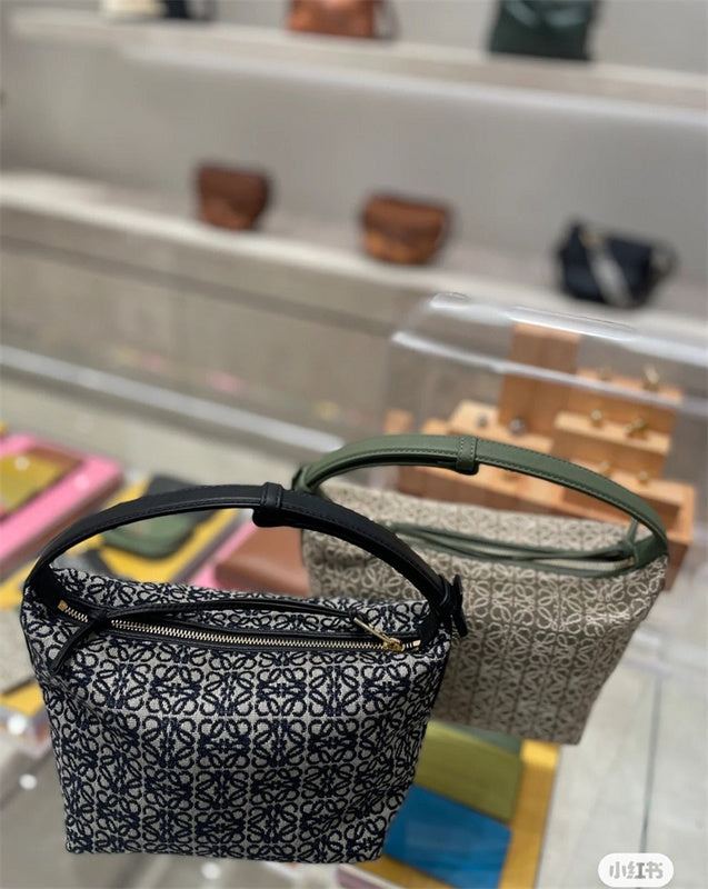 PHA - LWO Bags - 019
