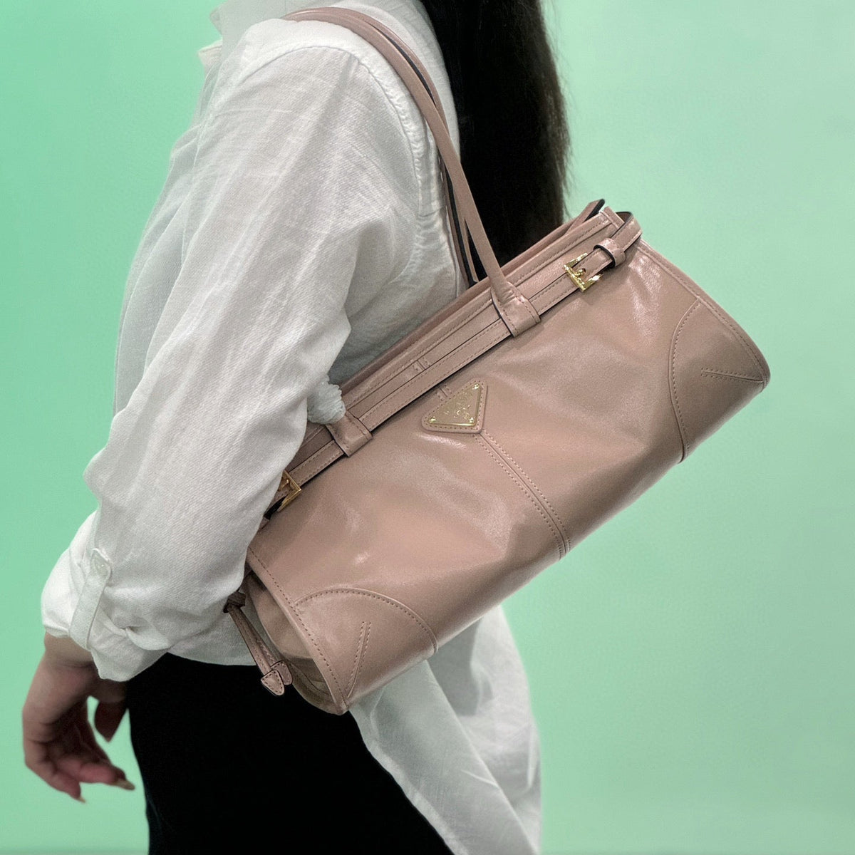 PD MEDIUM LEATHER HANDBAG