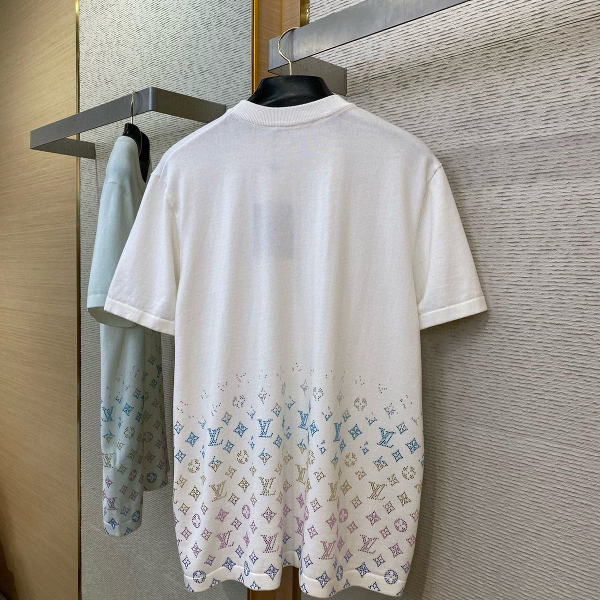LOU T-SHIRT