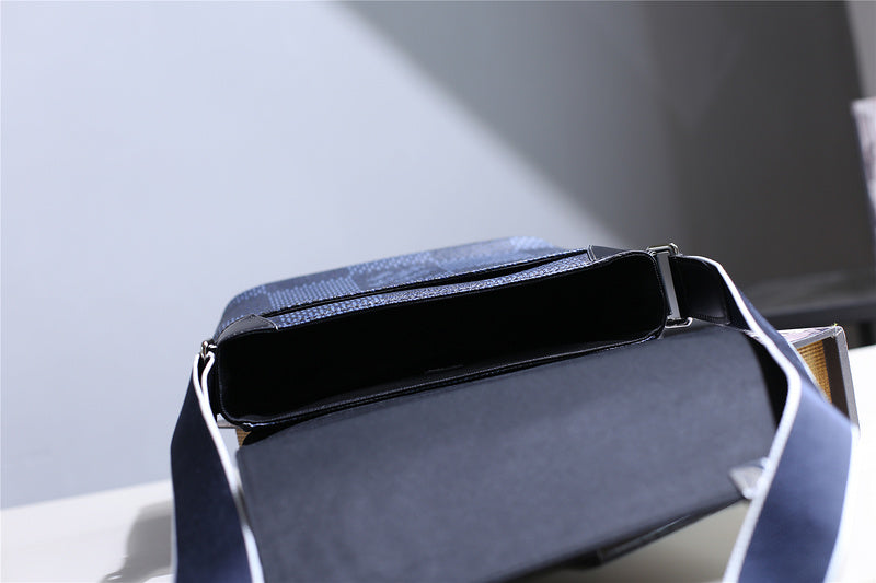 I W Fashion Lu-Vi bags - 10404