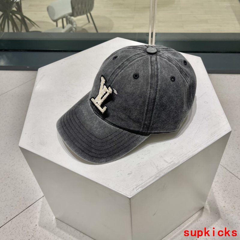 Louis Vuitton Luxury Cap