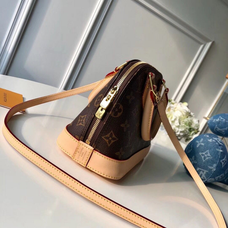 I W Fashion Lu-Vi bags - 17887