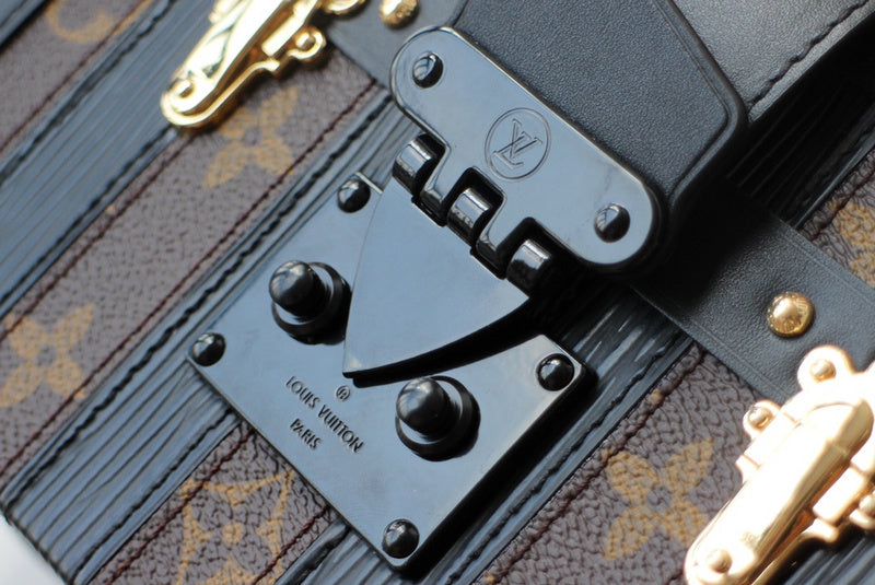 I W Fashion Lu-Vi bags - 17658