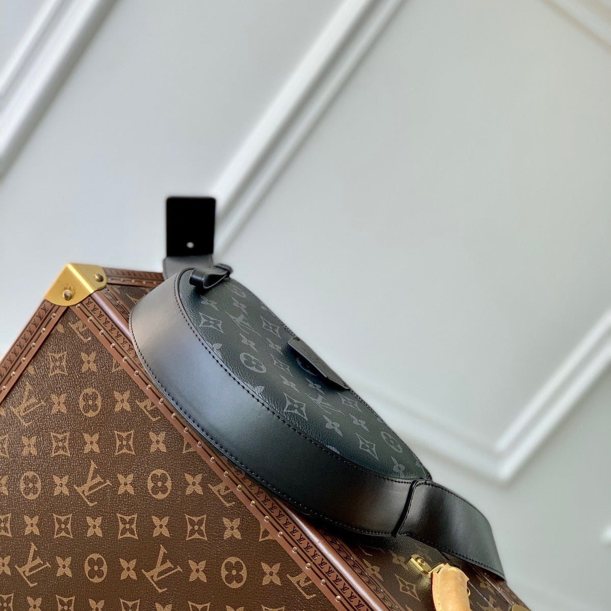 LOU MOON BAG