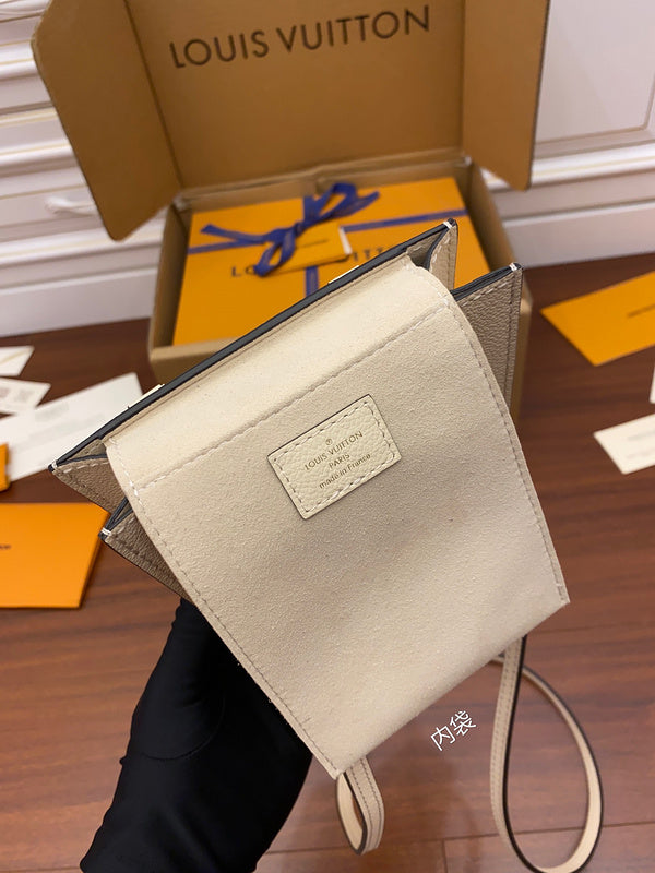 I W Fashion Lu-Vi bags - 17554