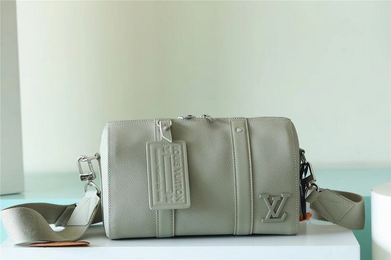 I W Fashion Lu-Vi bags - 11222