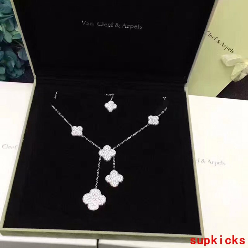 Van Cleef & Arples Jewelry