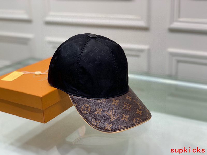 Louis Vuitton Luxury Cap