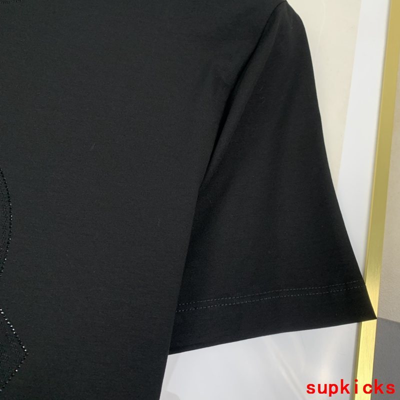Moncler Luxury Cloth