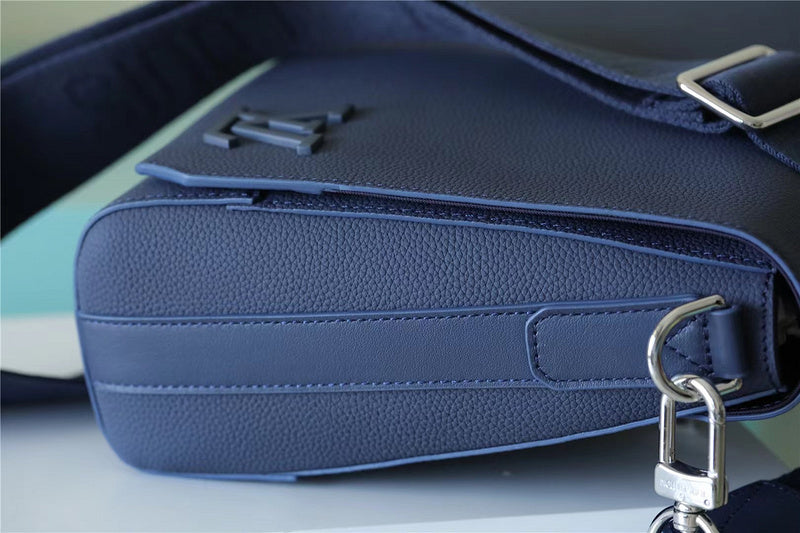 I W Fashion Lu-Vi bags - 10313