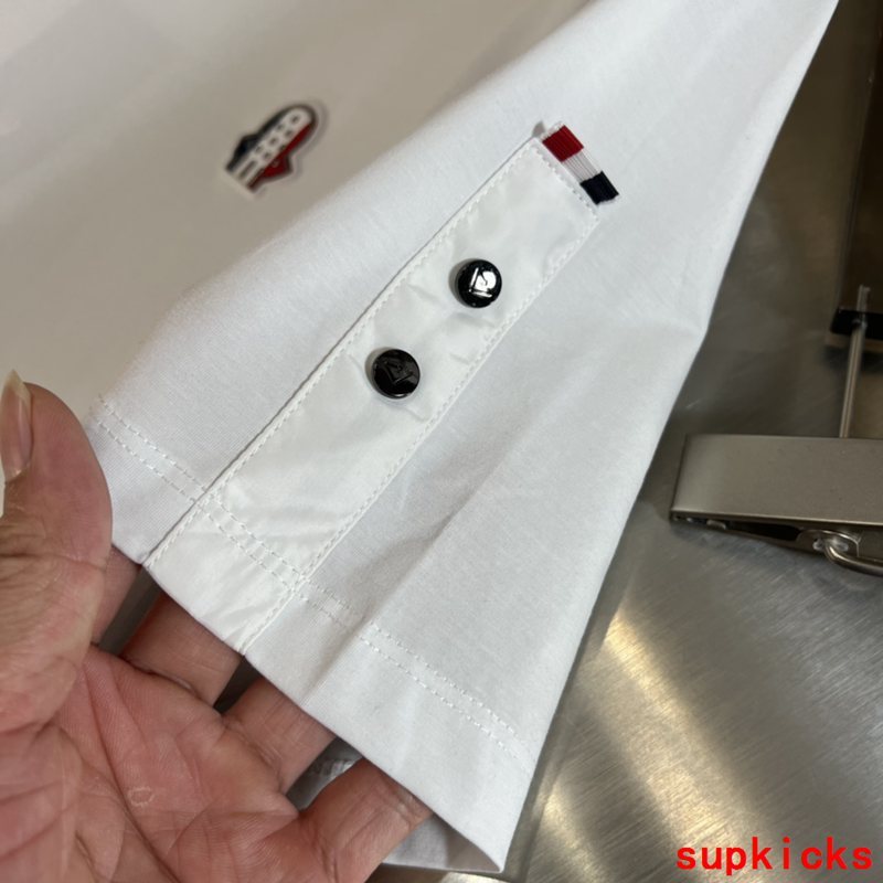 Moncler Luxury Cloth
