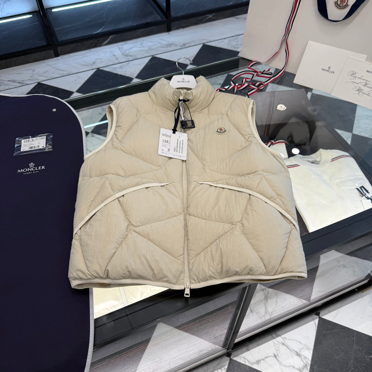 MONC VENDAVEL VEST