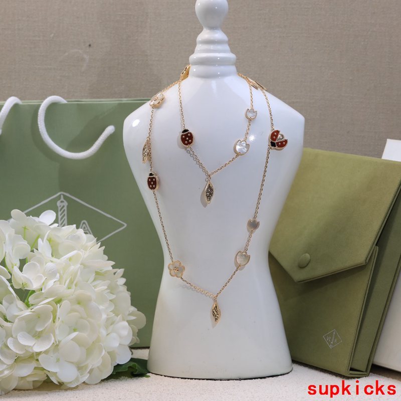 Van Cleef & Arples Jewelry