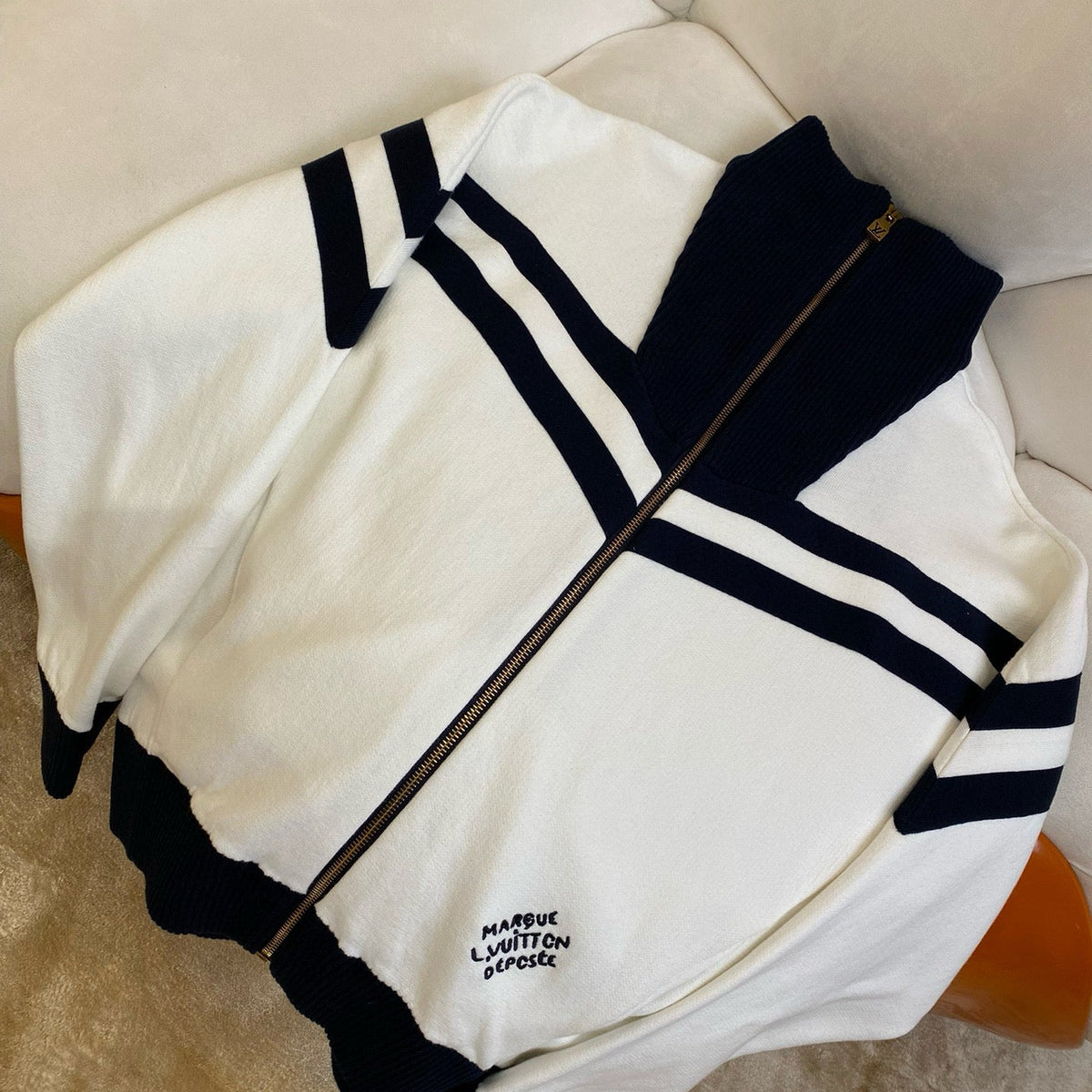 LOU ZIP JUMPER