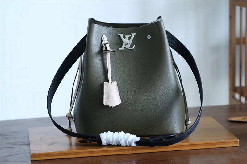 I W Fashion Lu-Vi bags - 8566