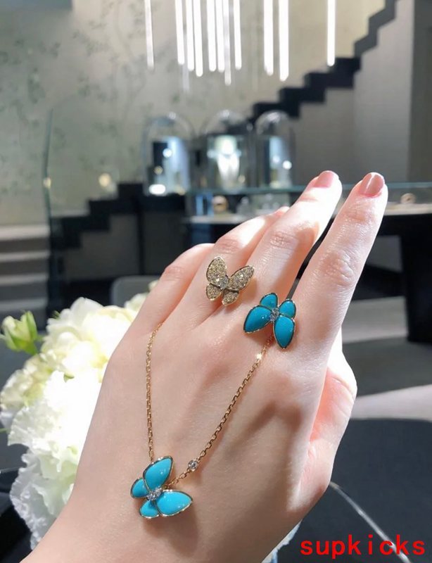 Van Cleef & Arples Jewelry