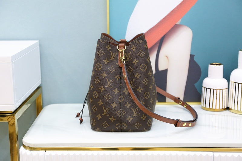 LOV2 Bags - Luxurious Bags  2685