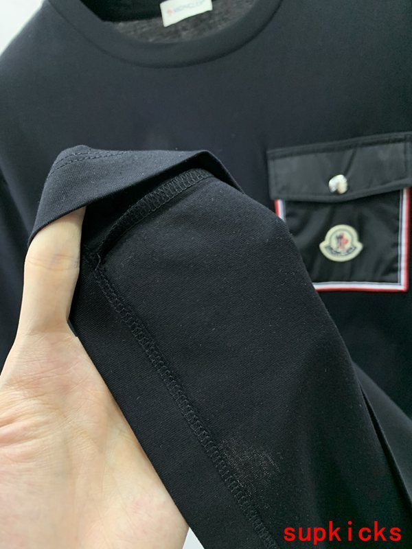 Moncler Luxury Cloth