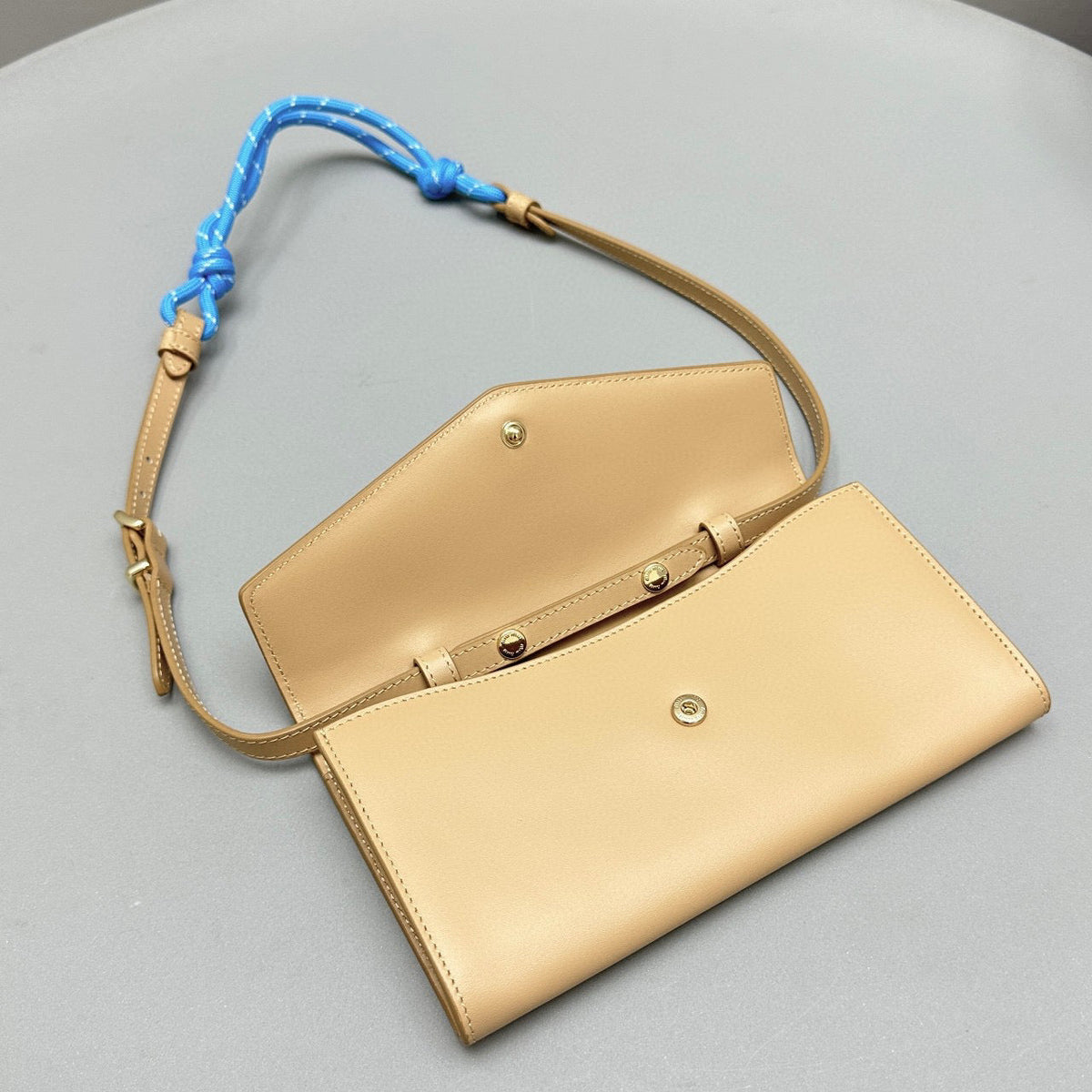 MIU M SHOULDER STRAP WALLET