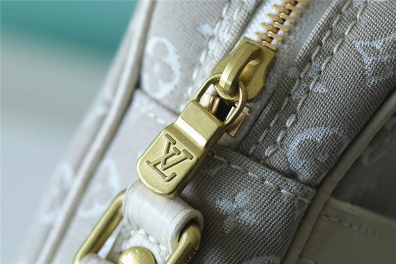 I W Fashion Lu-Vi bags - 9895
