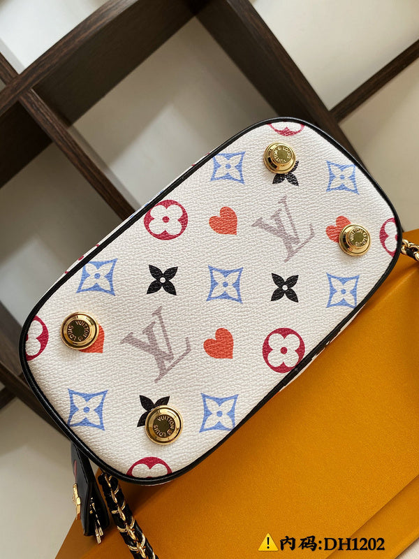 LOV2 Bags - Luxurious Bags  2678