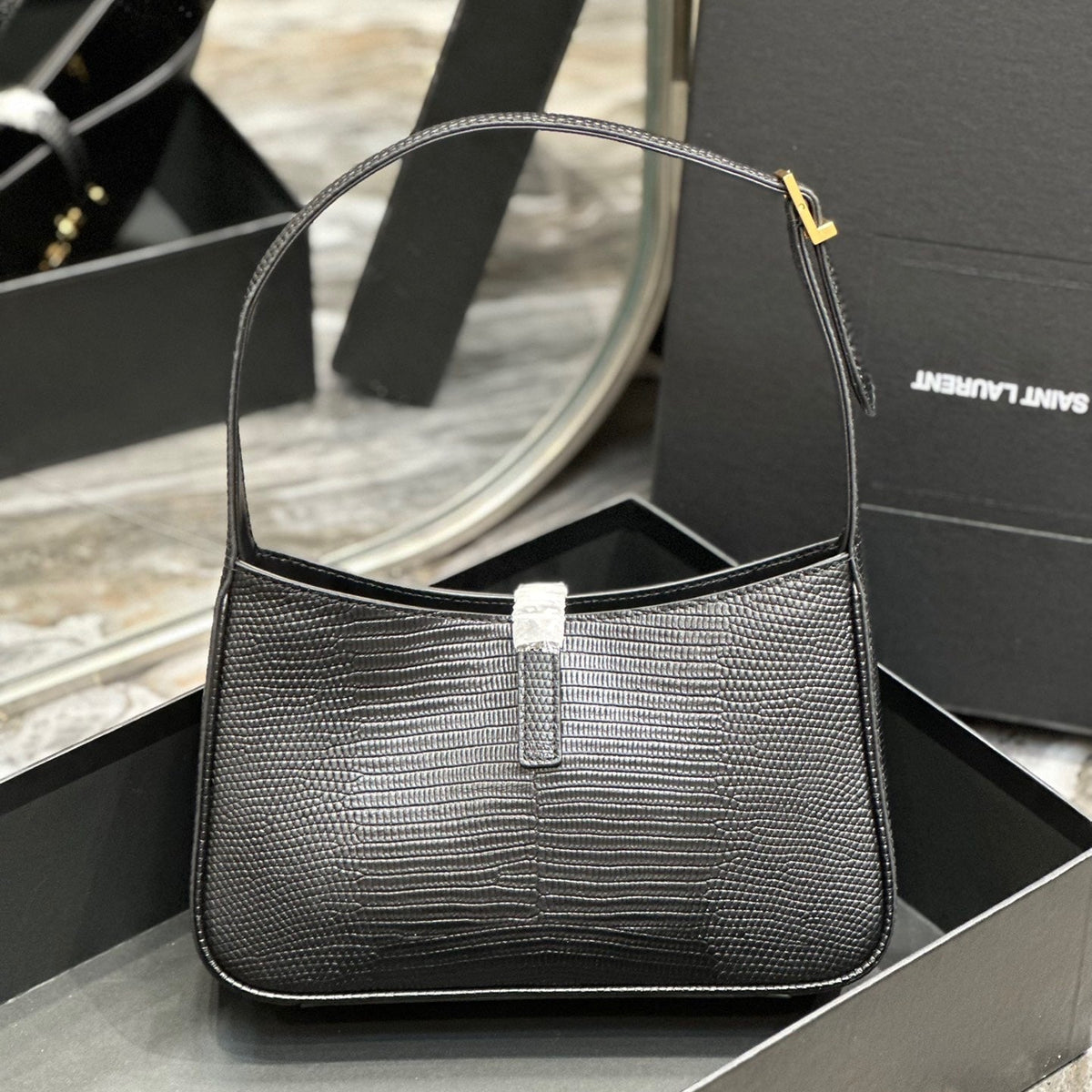 SL LE 5 A 7 HOBO BAG