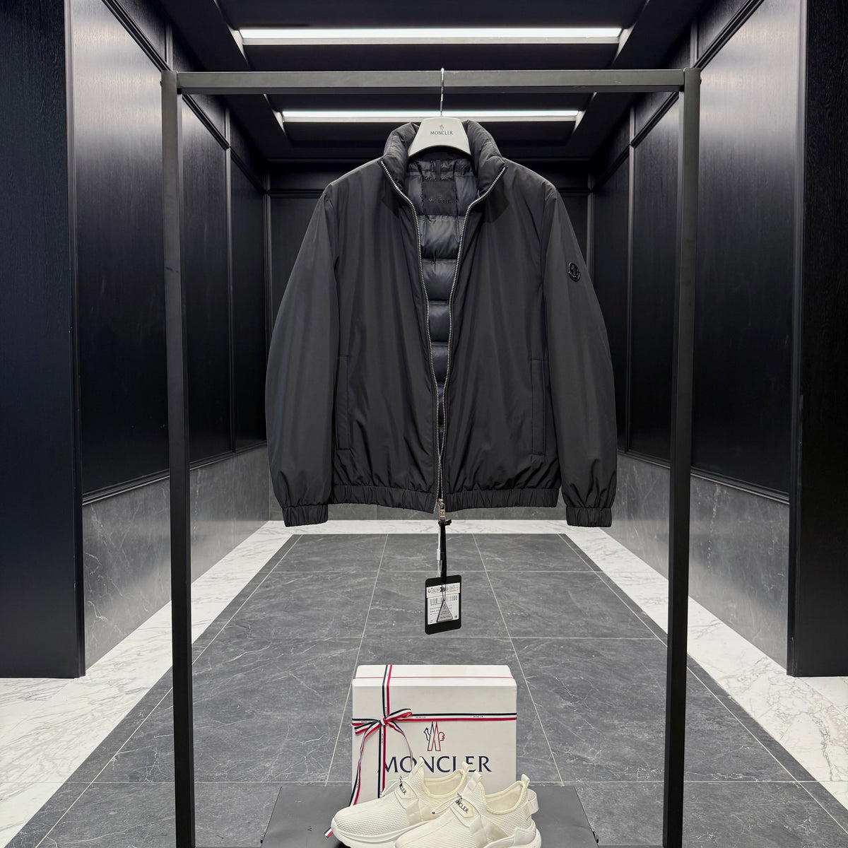 MONC LUSERNA JACKET