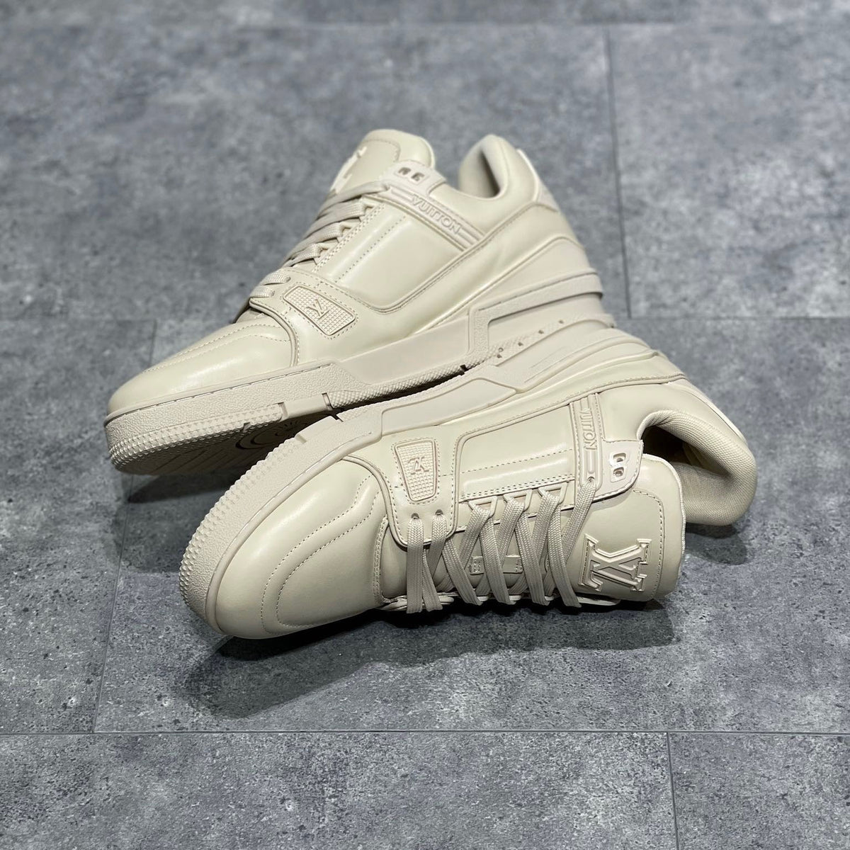 LOU TRAINERS