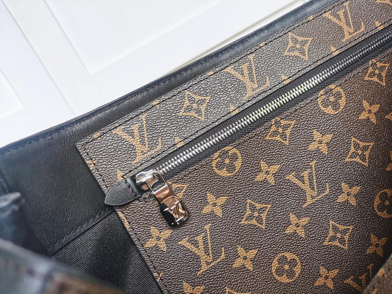 I W Fashion Lu-Vi bags - 17757
