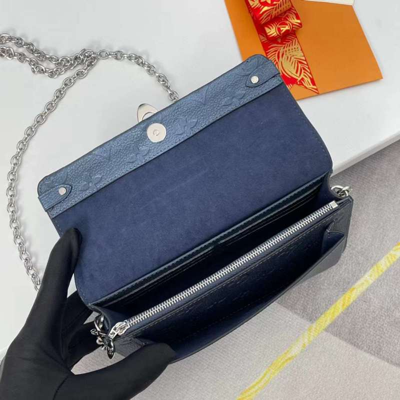 LOV2 Bags - Luxurious Bags  547