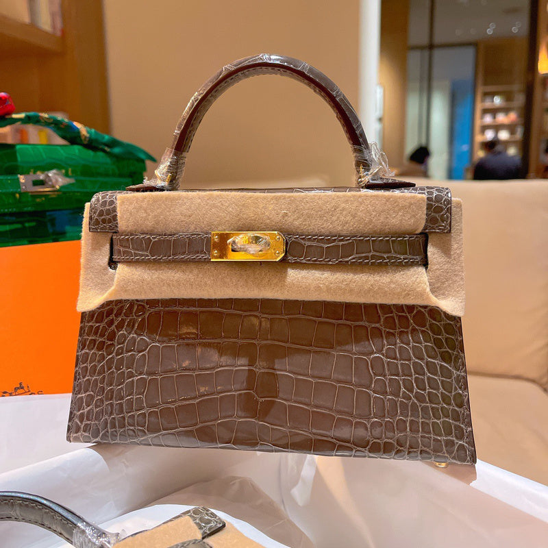 PHA - HMS Bags - 1817