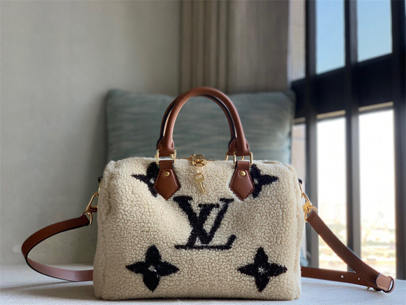 PHA - LOV Bags - 363