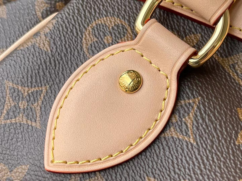 I W Fashion Lu-Vi bags - 17150