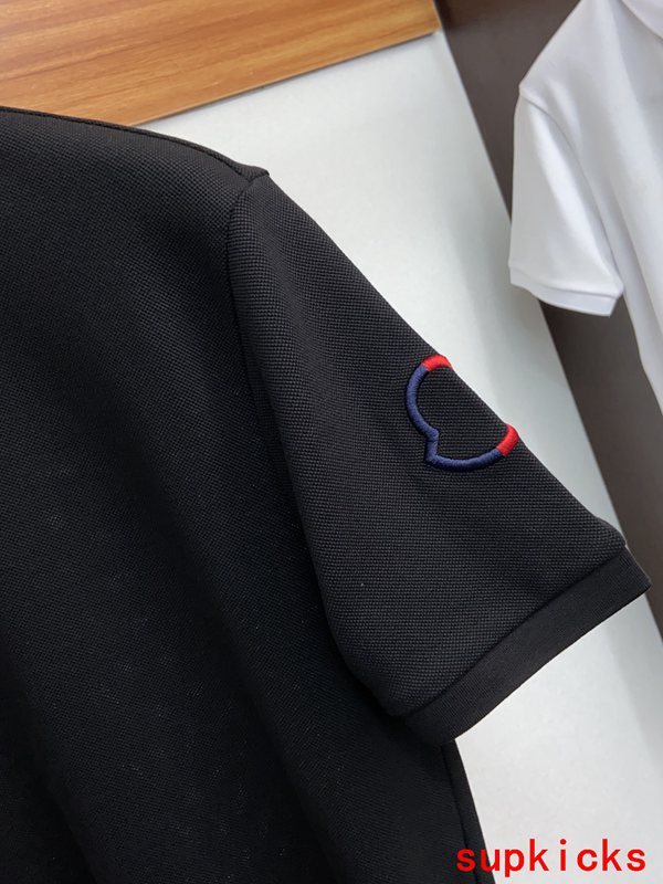 Moncler Luxury Cloth