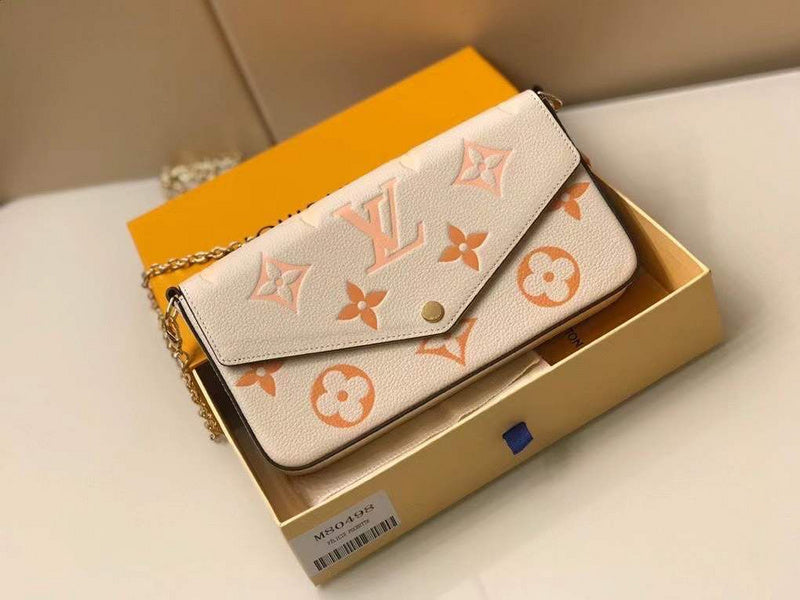 I W Fashion Lu-Vi bags - 17608