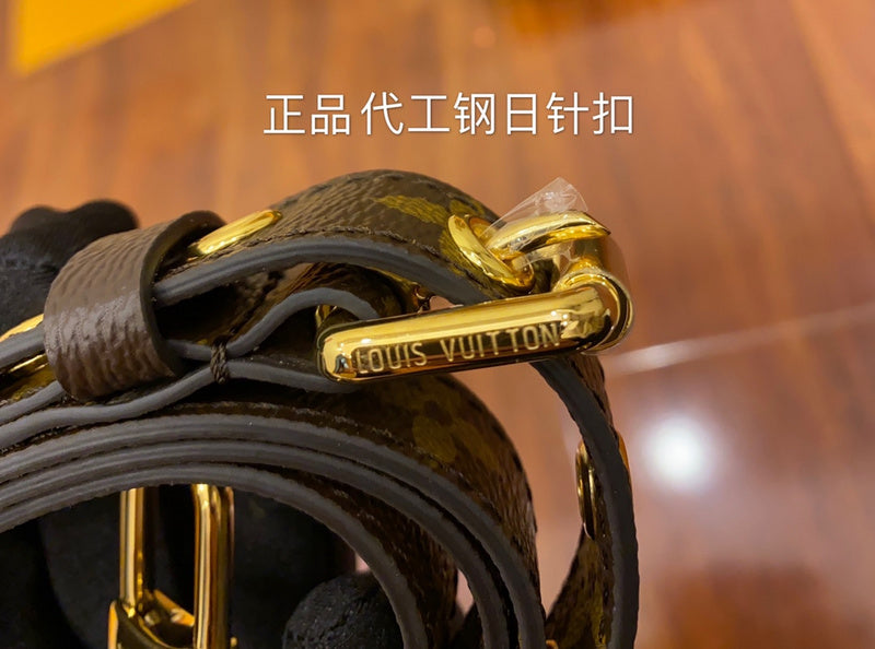 I W Fashion Lu-Vi bags - 17059
