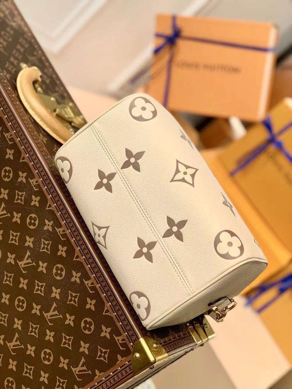 I W Fashion Lu-Vi bags - 17459